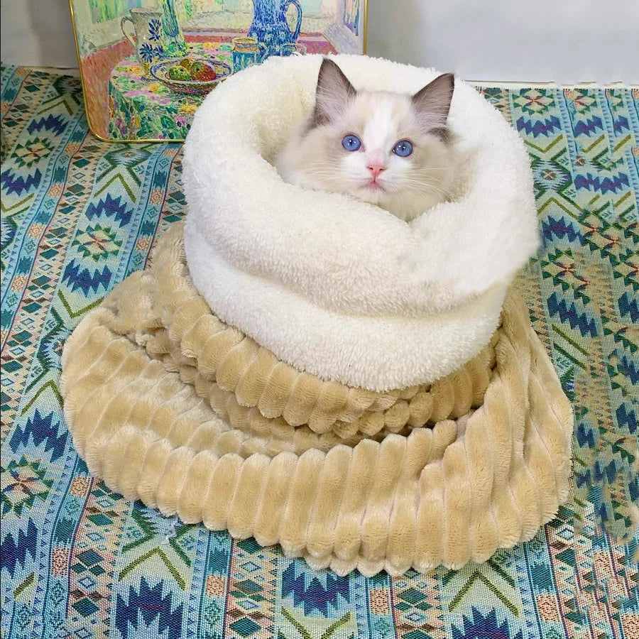 Cat Winter Sleeping Bag, Soft Plush Cat Sack, 360° Wrap Cat Cave Bed,  Uncharged, Washable Nest Bed for Indoor Cats & Small Dogs